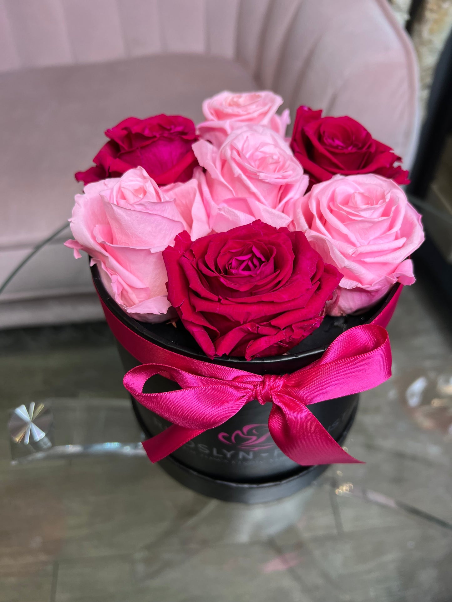 Amor en rosa, rosas eternas