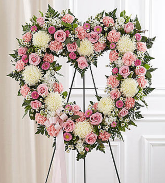 Corazón floral homenaje rosa