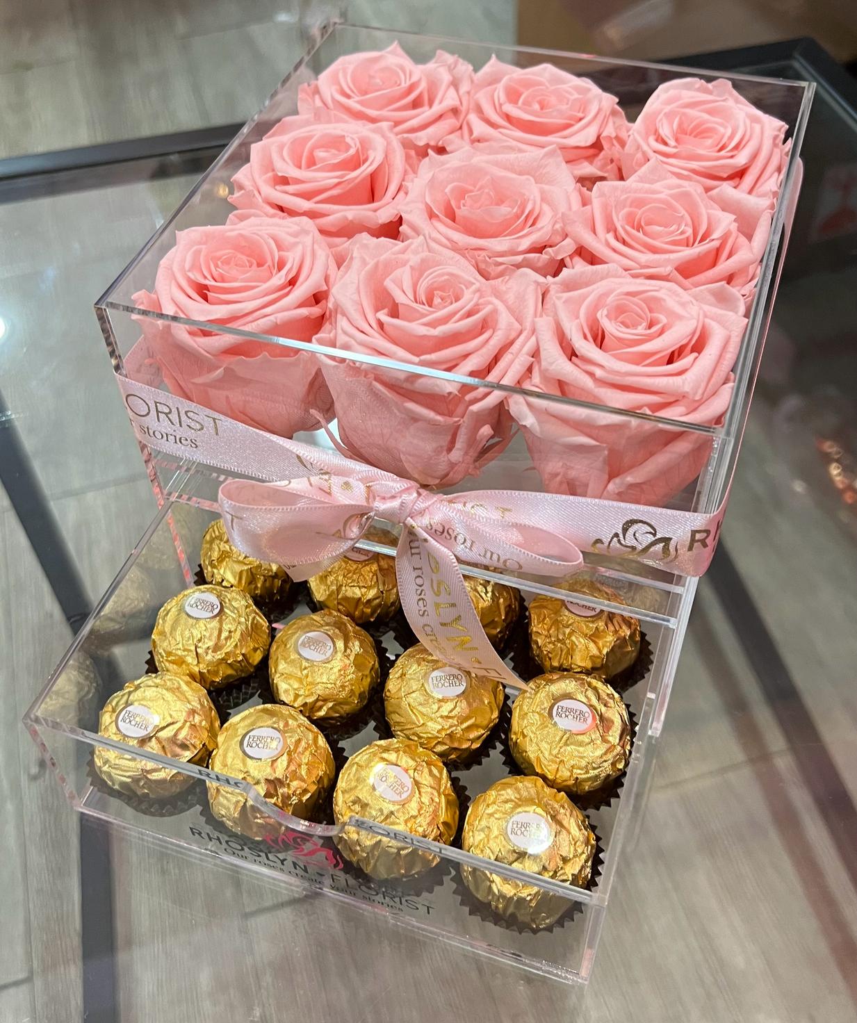 Caja acrílica con rosas eternas